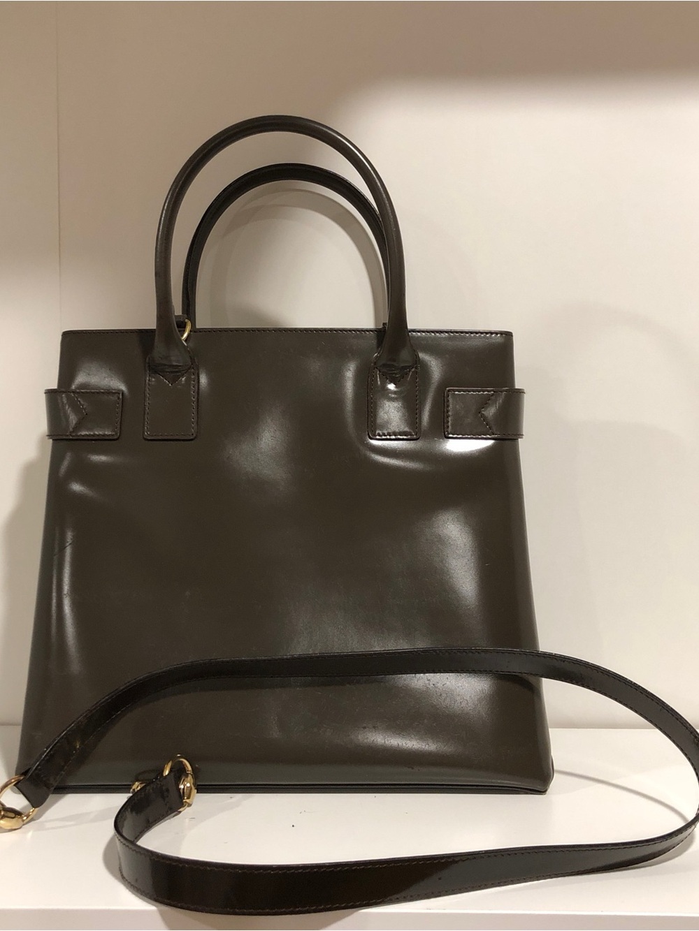 Vintage Gucci Dark Brown Patent Leather Top-Handle Bag with Gold Hardware